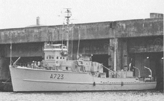 Transferred to the French Navy on November 1, 1955, she was commissioned as LISERON (M-683). By 1974, likely still in French service, the vessel was repurposed as a diving tender and reclassified A-723, marking a shift from active minesweeping duties to support operations.