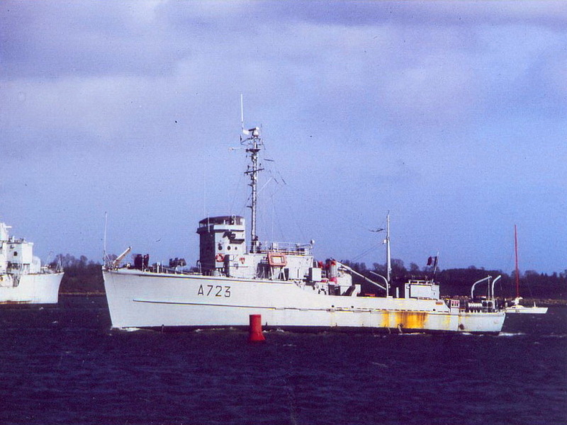 Liseron was respurposed as a diving tender